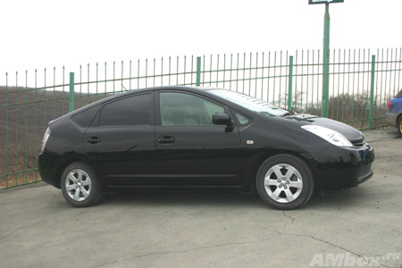 Обзор Toyota Prius II